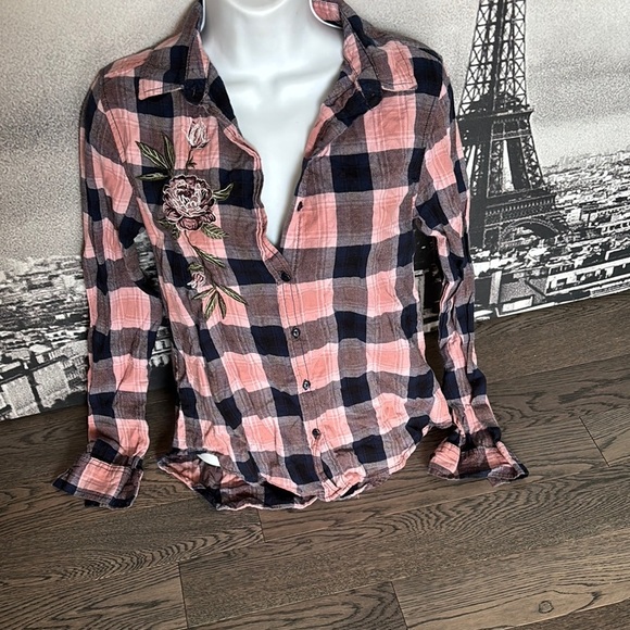 Streetwear Society Pink and Black Plaid Blouse - Picture 3 of 11